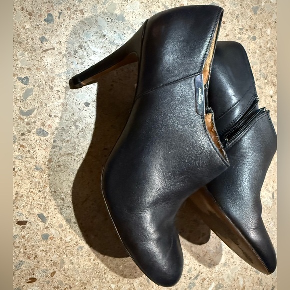 Coach Black Leather Ankle Booties Heels Size 8B Classic Minimalist - Picture 9 of 15
